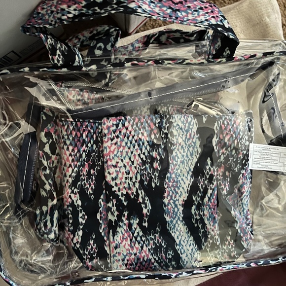 Snake print travel bag - Picture 1 of 1